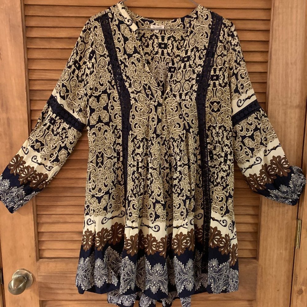 NWOT Tunic / Mini Dress Lace Detail